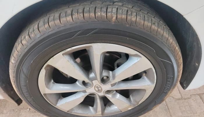 2016 Hyundai Elite i20 ASTA 1.2, Petrol, Manual, 91,387 km, tyre
