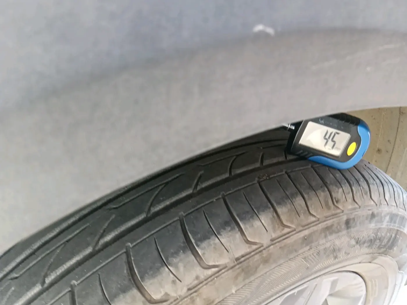 2019 KIA SELTOS HTK PLUS 1.5, Petrol, Manual, 1,72,054 km, tyre
