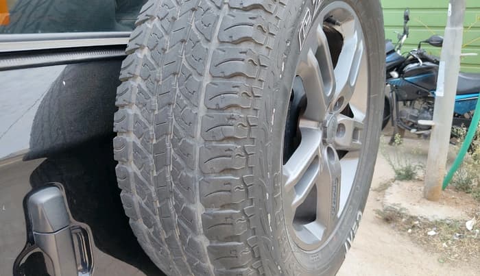 2021 Mahindra Thar LX PETROL HT 4WD AT, Petrol, Automatic, 34,521 km, tyre