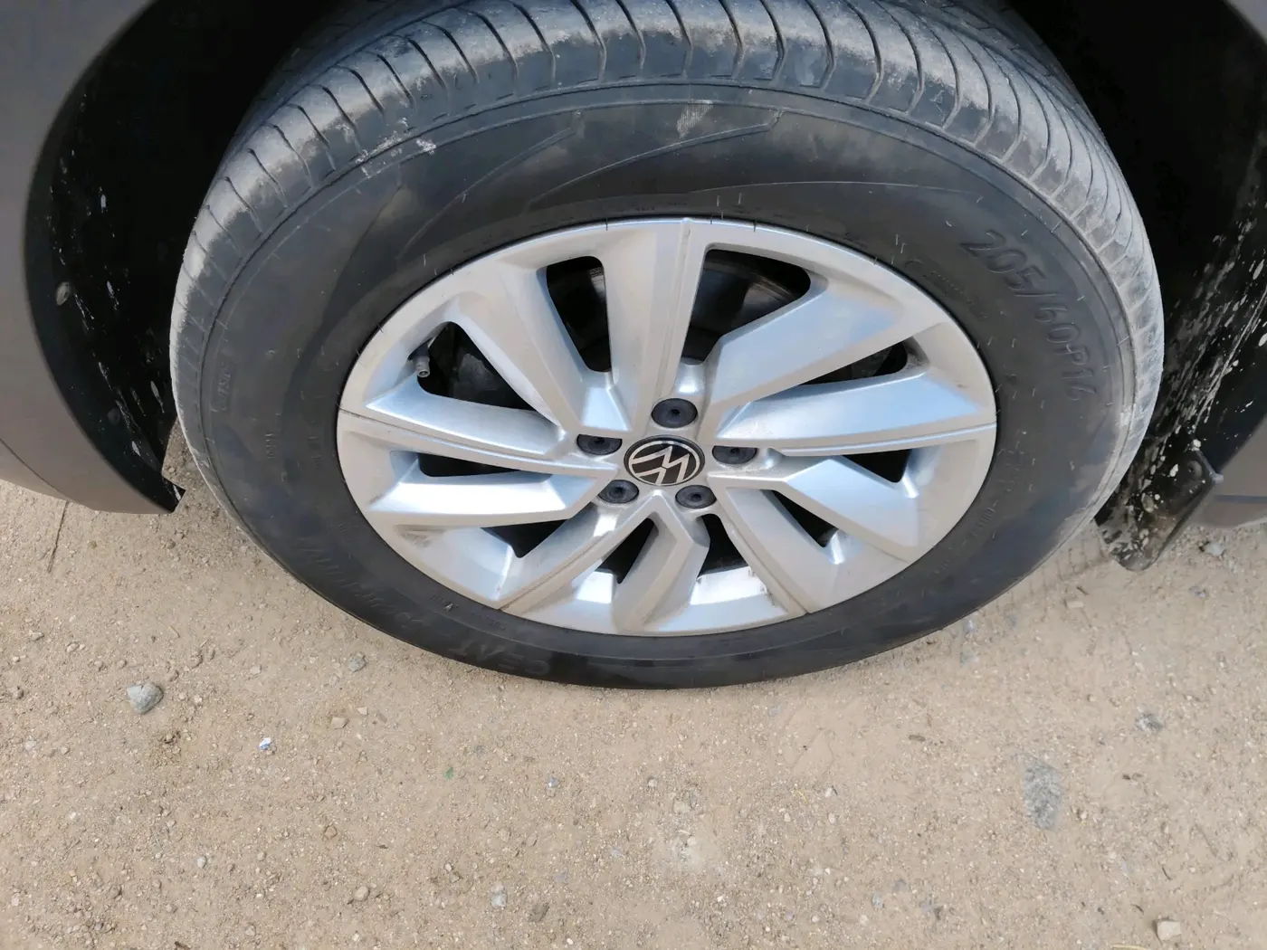 2023 Volkswagen TAIGUN HIGHLINE 1.0 TSI MT, Petrol, Manual, 29,442 km, tyre
