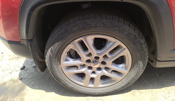 2018 Jeep Compass LIMITED 2.0 DIESEL, Diesel, Manual, 1,10,890 km, tyre