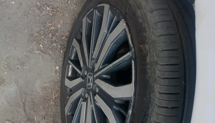 2018 Honda City 1.5L I-DTEC ZX, Diesel, Manual, 1,96,014 km, tyre