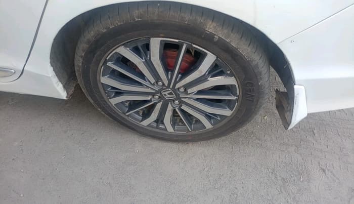 2018 Honda City 1.5L I-DTEC ZX, Diesel, Manual, 1,96,014 km, tyre