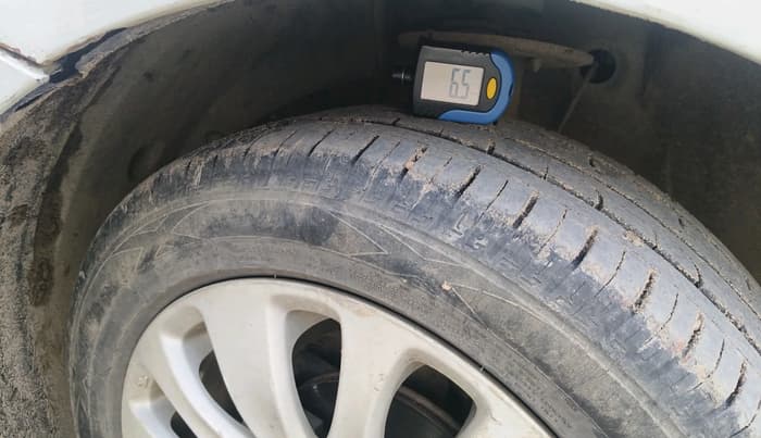 2015 Maruti Baleno ALPHA DIESEL 1.3, Diesel, Manual, 1,14,892 km, tyre