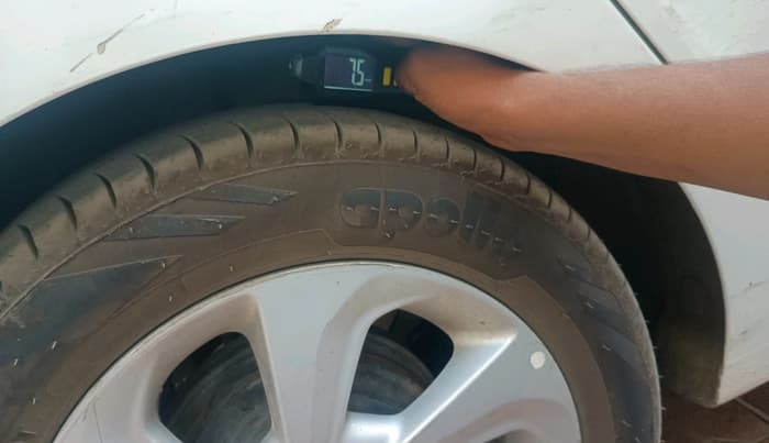 2018 Hyundai Xcent SX 1.2, CNG, Manual, 1,88,521 km, tyre