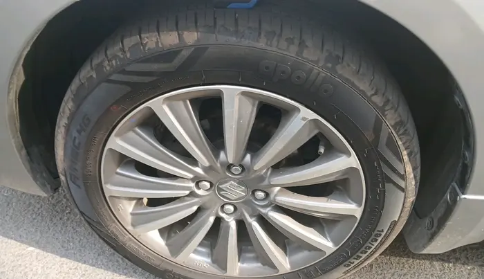 2020 Maruti Ciaz ALPHA  AT 1.5 SHVS PETROL, Petrol, Automatic, 63,116 km, tyre