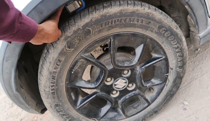 2019 Maruti IGNIS ZETA 1.2, Petrol, Manual, 41,189 km, tyre