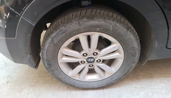 2016 Hyundai Creta S PLUS 1.4 DIESEL, Diesel, Manual, 3,39,094 km, tyre