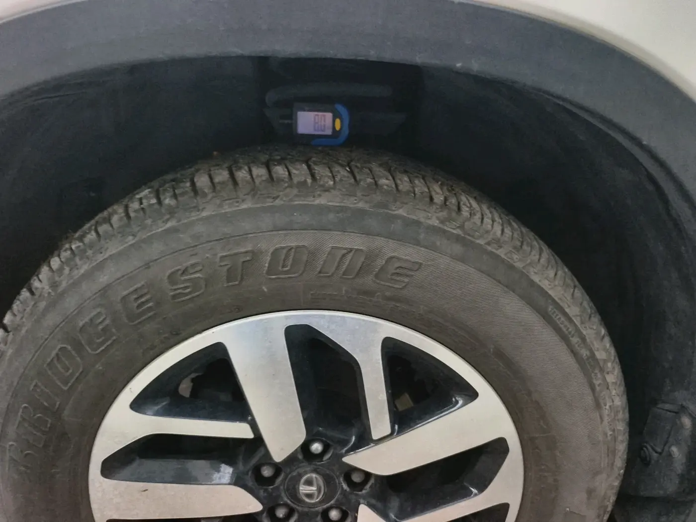 2021 Tata Harrier XZA PLUS 2.0L DUAL TONE, Diesel, Automatic, 33,125 km, tyre