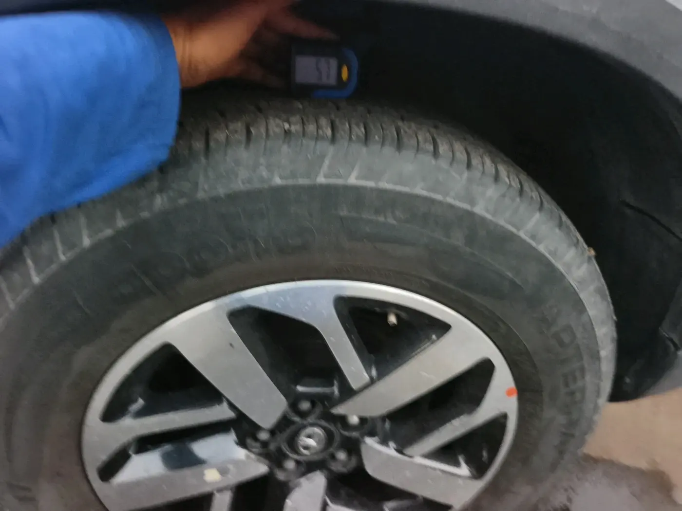 2021 Tata Harrier XZA PLUS 2.0L DUAL TONE, Diesel, Automatic, 33,125 km, tyre