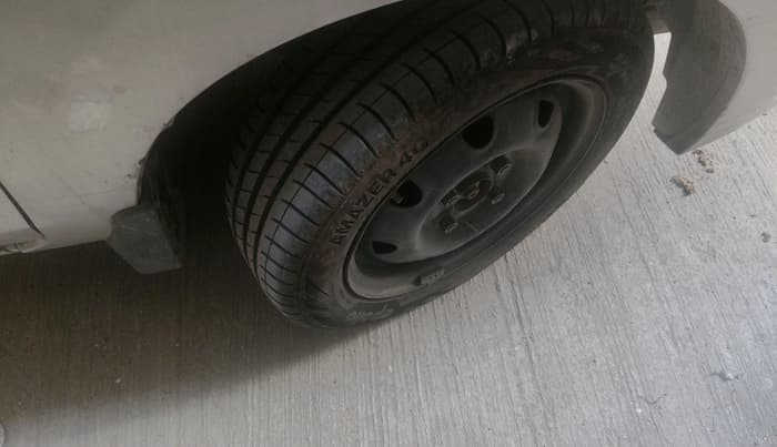 2015 Maruti Alto K10 VXI, Petrol, Manual, 95,941 km, tyre