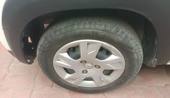 2021 Renault Kwid RXT 1.0 (O), Petrol, Manual, 36,619 km, tyre