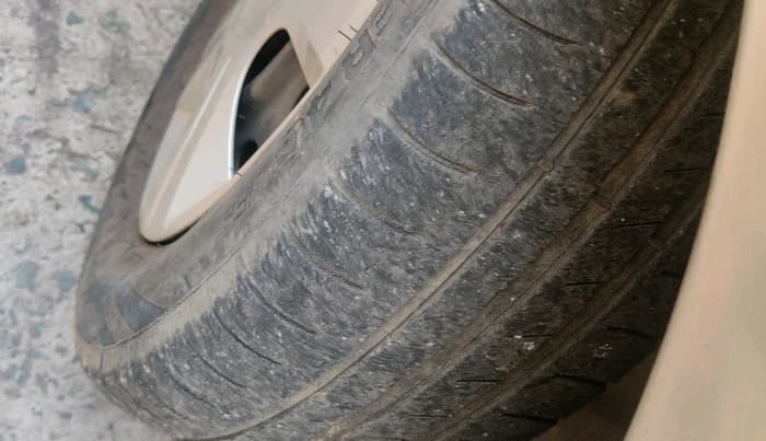 2011 Tata Indigo ECS LX TDI, Diesel, Manual, 2,38,766 km, tyre