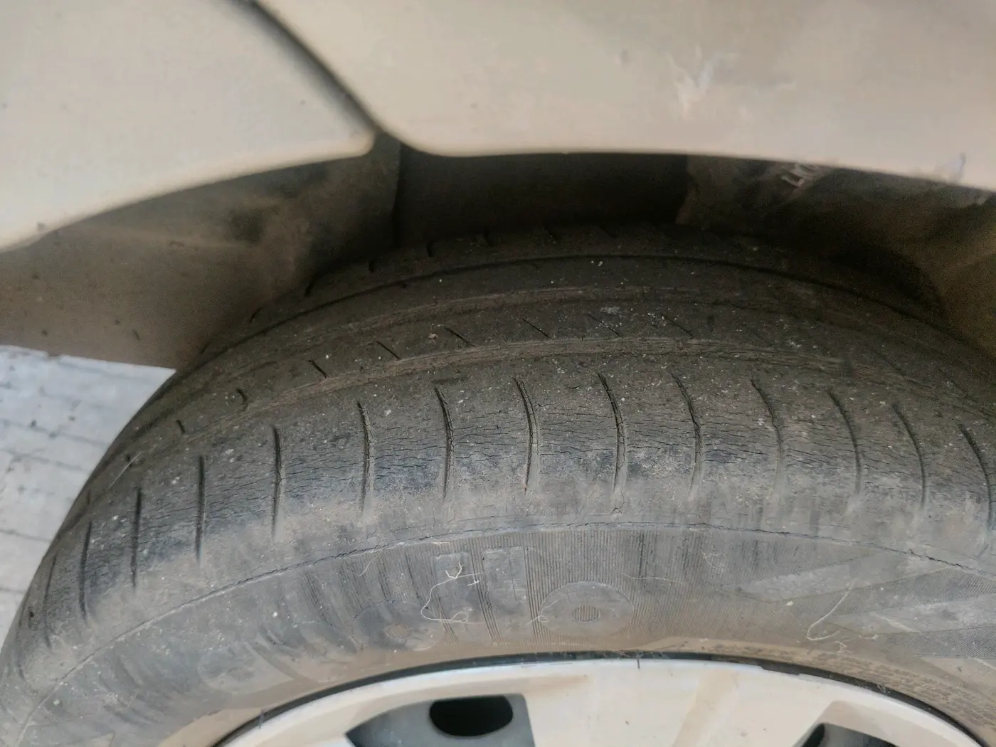 2011 Tata Indigo ECS LX TDI, Diesel, Manual, 2,38,766 km, tyre