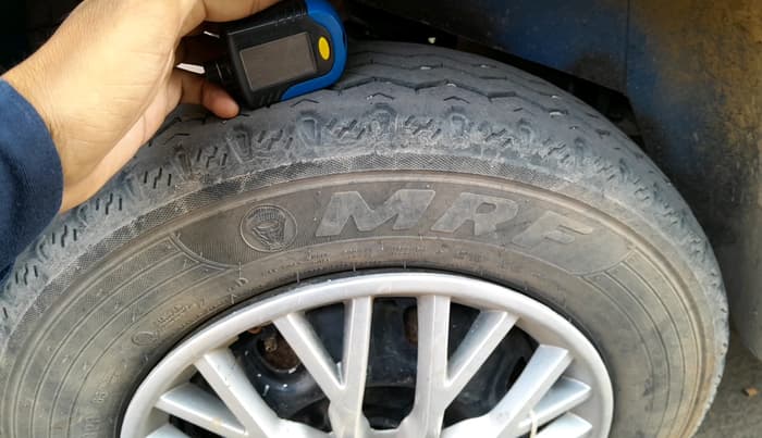 2019 Maruti Eeco 7 STR, Petrol, Manual, 95,883 km, tyre