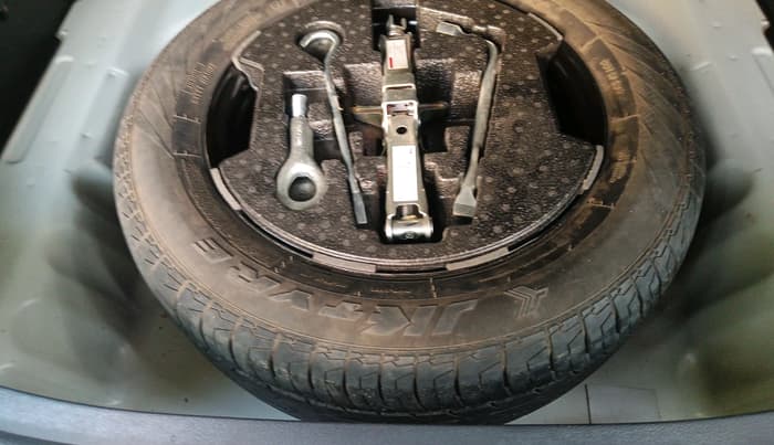 2022 Maruti S Cross ZETA 1.5, Petrol, Manual, 40,137 km, tyre