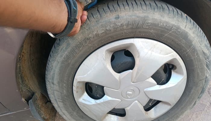 2018 Tata Tiago XTA PETROL, Petrol, Automatic, 67,996 km, tyre