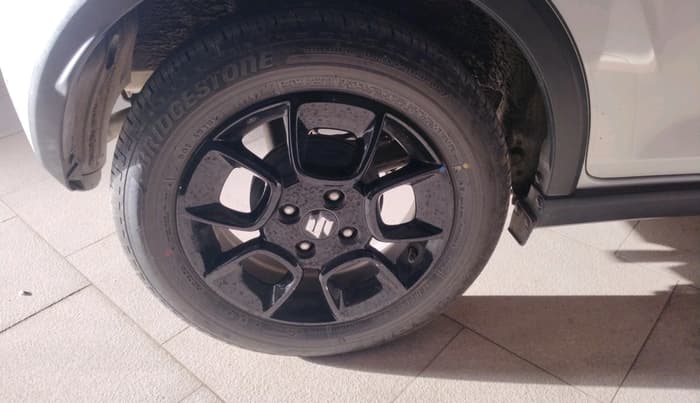 2024 Maruti IGNIS ZETA 1.2 AMT, Petrol, Automatic, 15,064 km, tyre
