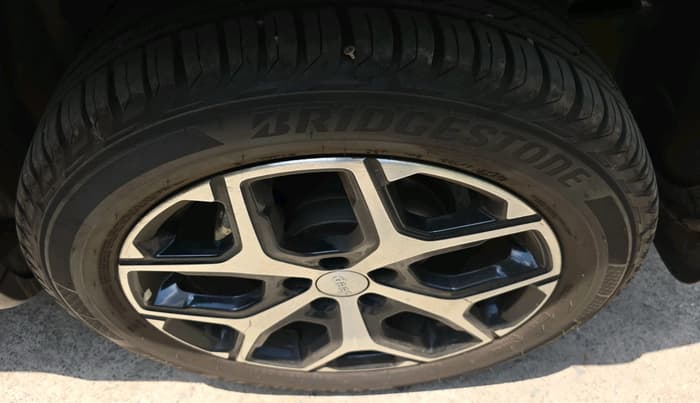2024 Jeep Compass LIMITED (O) 2.0 DIESEL AT FWD, Diesel, Automatic, 12,624 km, tyre
