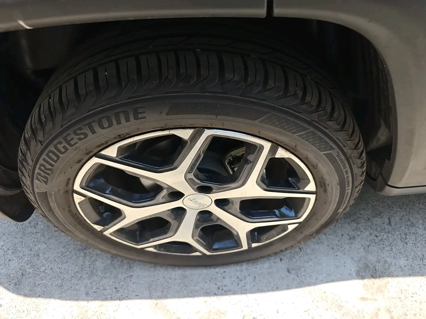 2024 Jeep Compass LIMITED (O) 2.0 DIESEL AT FWD, Diesel, Automatic, 12,624 km, tyre