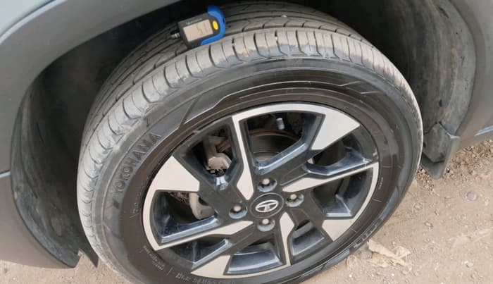 2022 Tata PUNCH CREATIVE  MT, Petrol, Manual, 64,811 km, tyre