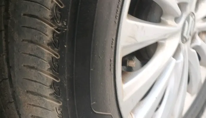 2017 Maruti Ciaz ZDI SHVS, Diesel, Manual, 61,873 km, tyre