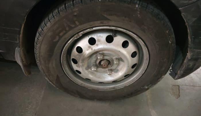 2011 Hyundai i10 ERA 1.1, Petrol, Manual, 60,451 km, tyre