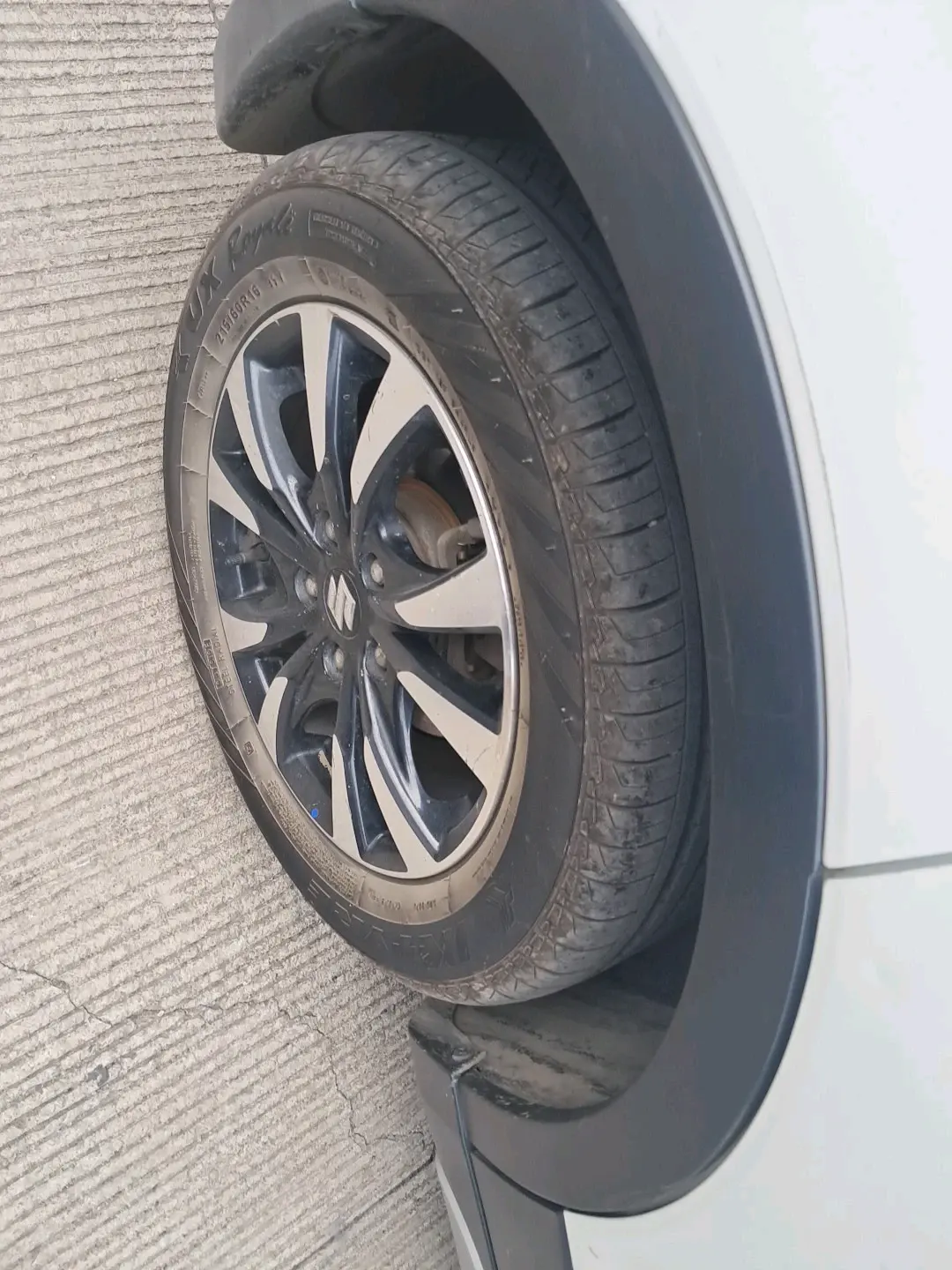2022 Maruti S Cross ZETA 1.5, Petrol, Manual, 1,35,278 km, tyre