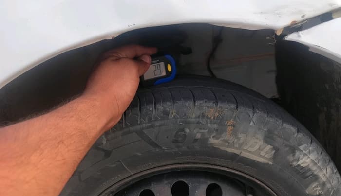 2018 Toyota Etios GX PLATINUM, Petrol, Manual, 1,25,787 km, tyre