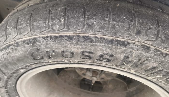 2011 Mahindra XUV500 W8, Diesel, Manual, 1,78,411 km, tyre