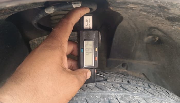2011 Mahindra XUV500 W8, Diesel, Manual, 1,78,411 km, tyre