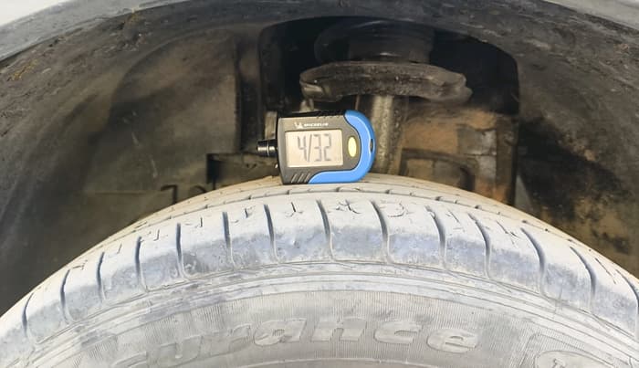 2022 Tata NEXON XE PETROL, Petrol, Manual, 40,313 km, tyre