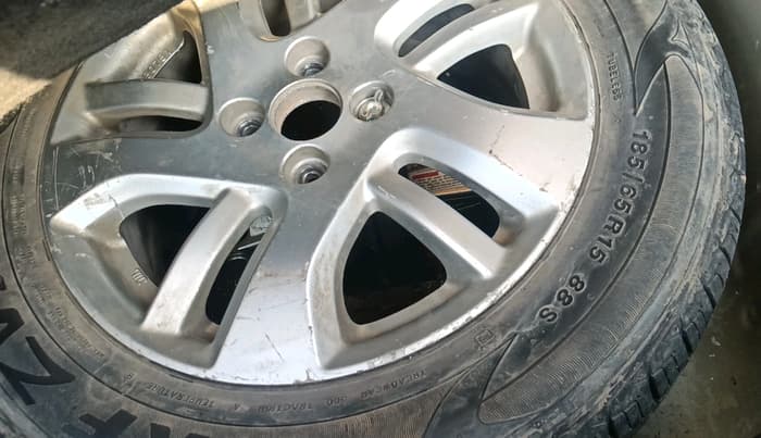 2014 Maruti Swift Dzire ZXI, Petrol, Manual, 1,00,191 km, tyre