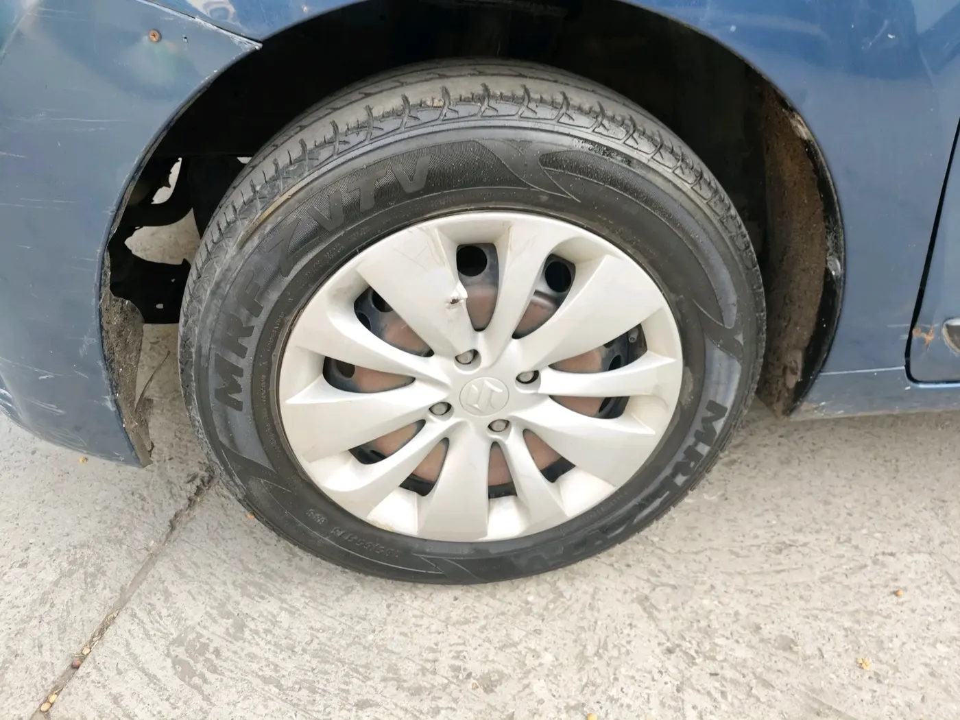 2017 Maruti Baleno DELTA PETROL 1.2, Petrol, Manual, 48,088 km, tyre