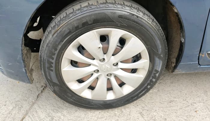 2017 Maruti Baleno DELTA PETROL 1.2, Petrol, Manual, 48,088 km, tyre