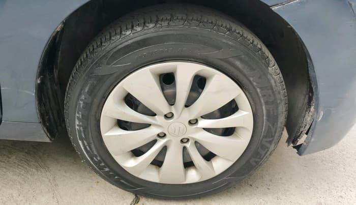 2017 Maruti Baleno DELTA PETROL 1.2, Petrol, Manual, 48,088 km, tyre