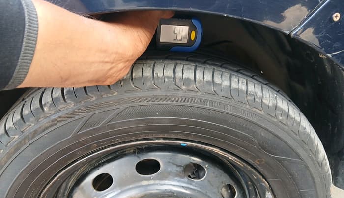 2023 Tata TIGOR XM PETROL, CNG, Manual, 1,02,018 km, tyre