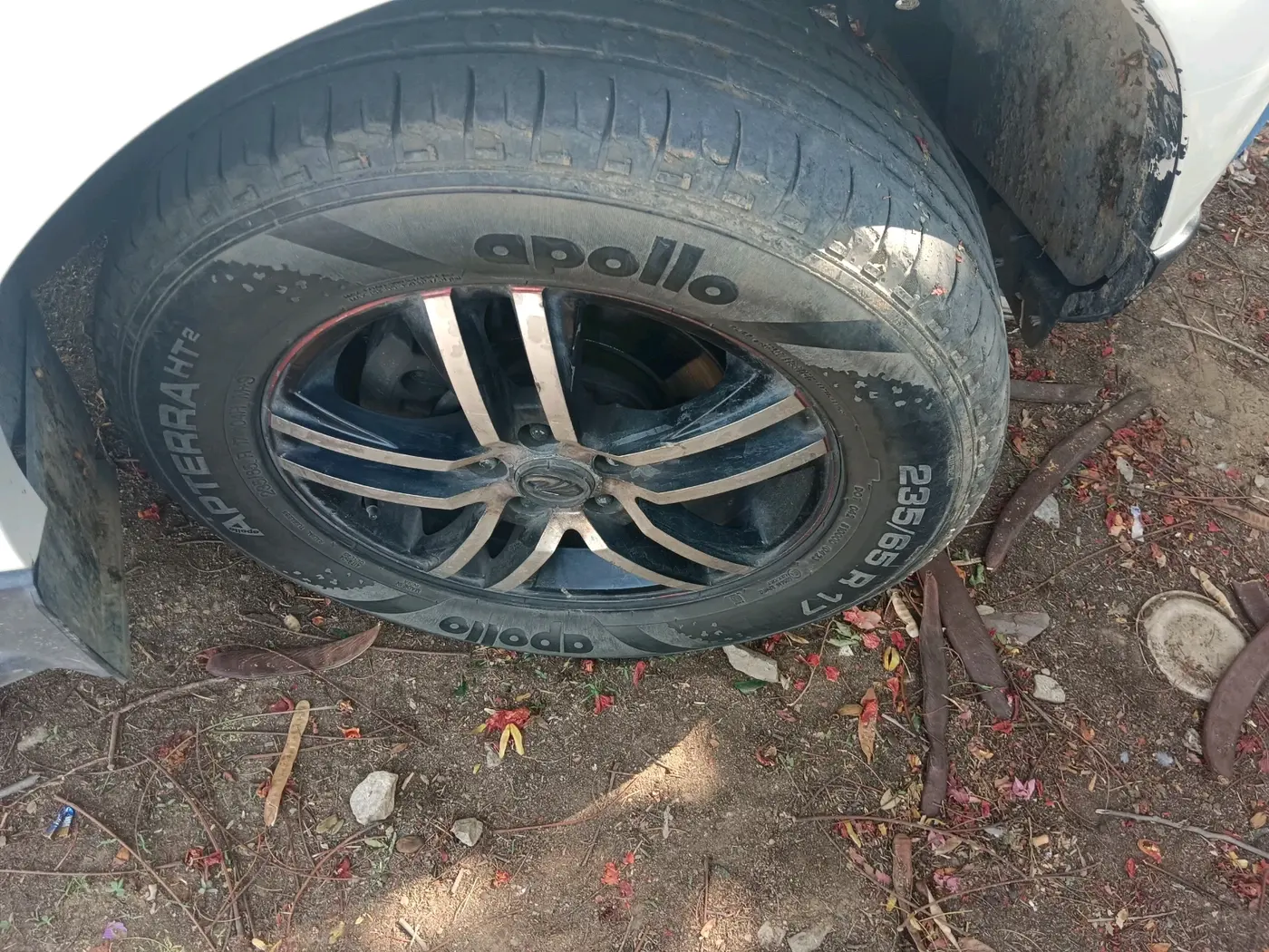 2018 Mahindra Scorpio S7, Diesel, Manual, 99,844 km, tyre