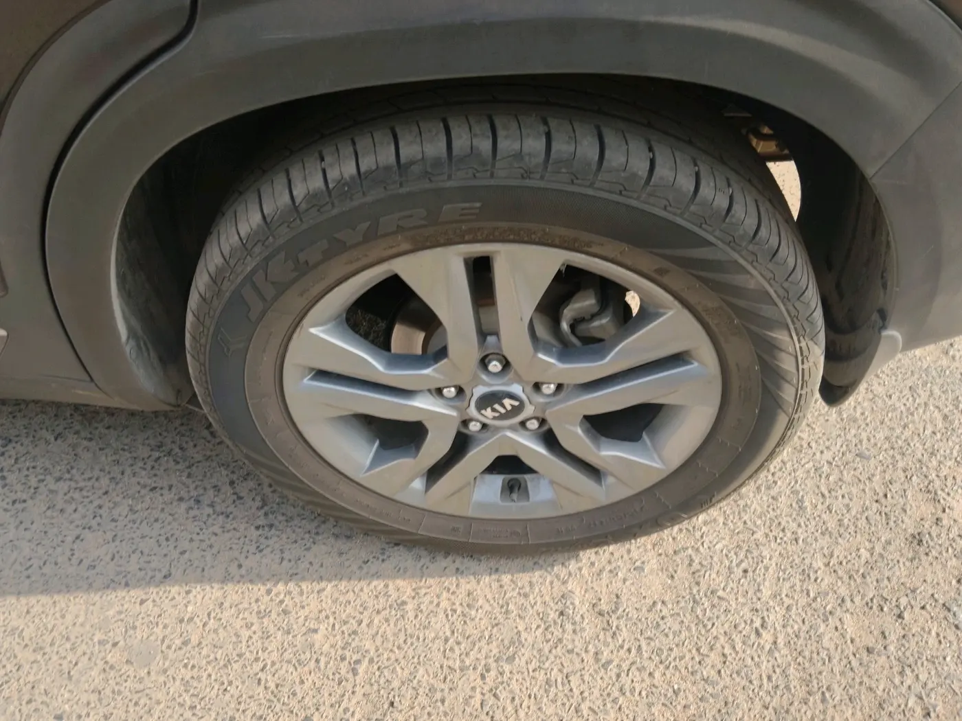 2020 KIA SELTOS HTX 1.5 PETROL, Petrol, Manual, 66,431 km, tyre