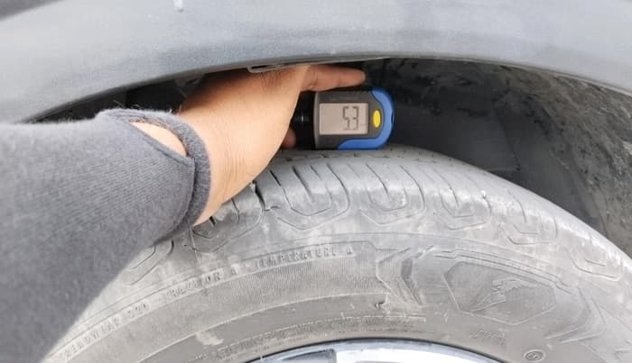 2023 Tata NEXON FEARLESS + SUNROOF DCA DUAL TONE 1.2 PETROL, Petrol, Automatic, 30,443 km, tyre