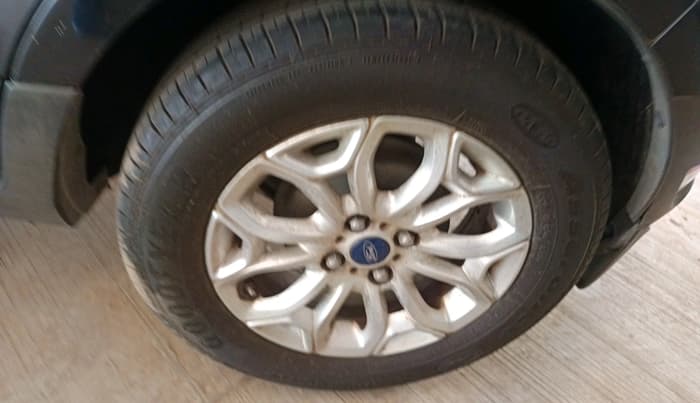 2015 Ford Ecosport TITANIUM 1.5L PETROL AT, Petrol, Automatic, 87,610 km, tyre