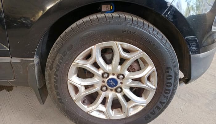 2015 Ford Ecosport TITANIUM 1.5L PETROL AT, Petrol, Automatic, 87,610 km, tyre