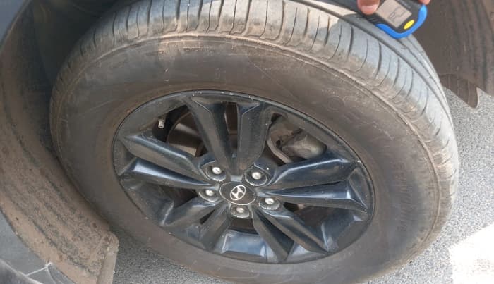 2017 Hyundai Creta SX 1.6 DIESEL, Diesel, Manual, 1,17,250 km, tyre