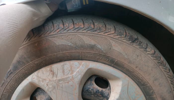 2018 Tata Tiago XT PETROL, CNG, Manual, 1,68,190 km, tyre