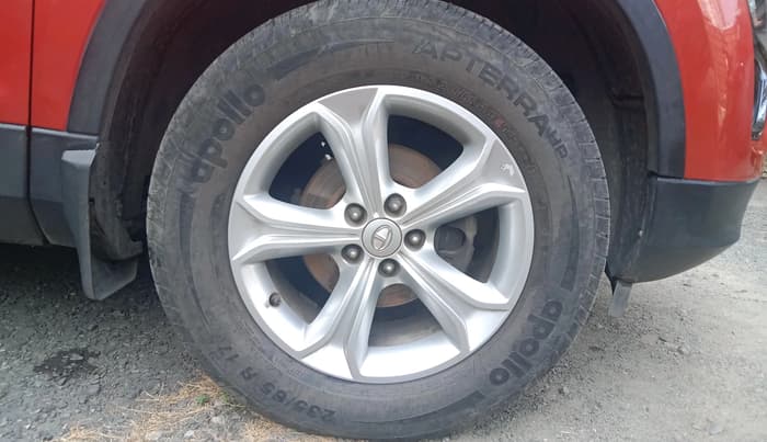 2022 Tata Harrier XT PLUS 2.0L KRYOTEC HALO EDITION, Diesel, Manual, 17,950 km, tyre