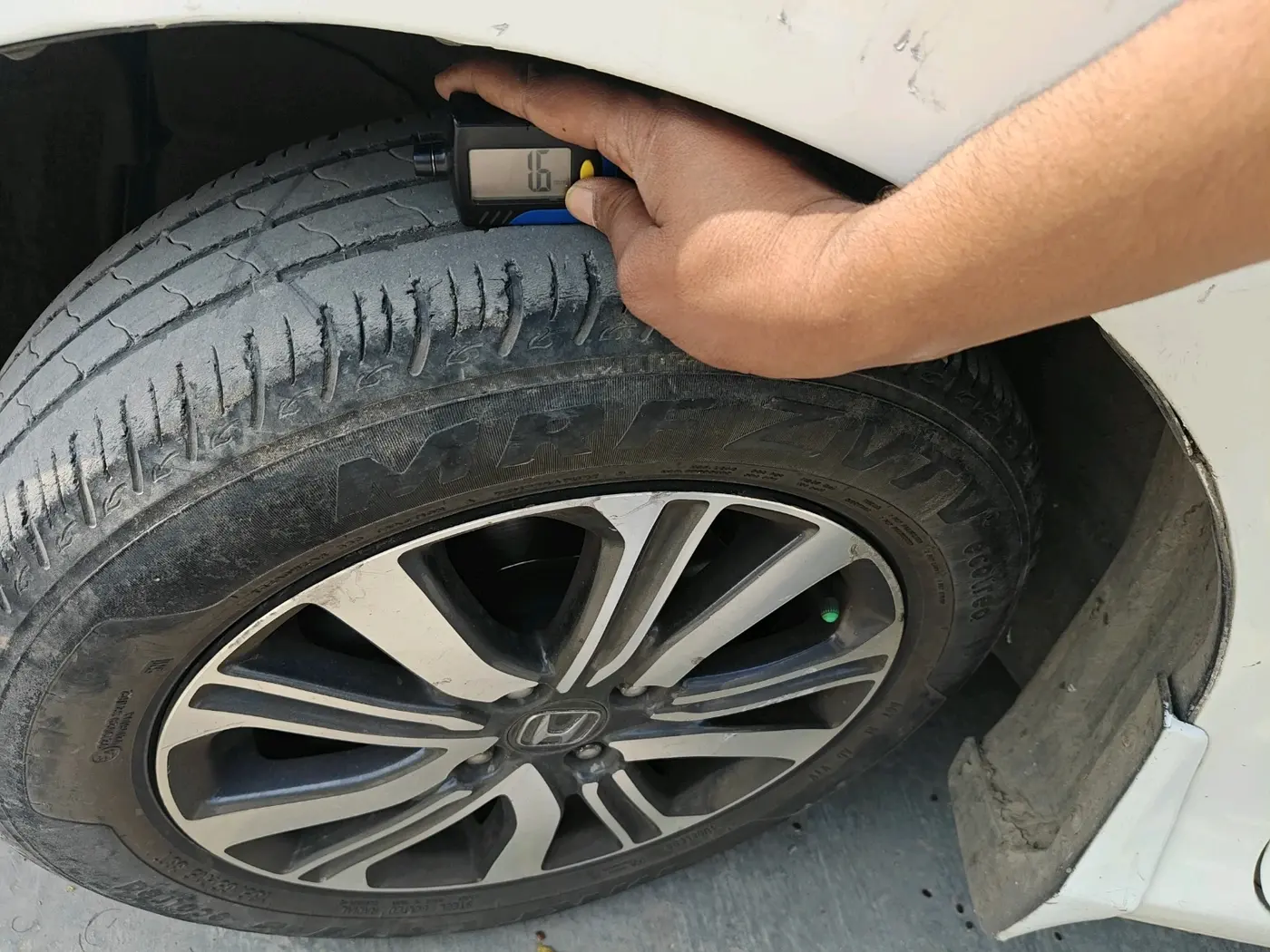 2019 Honda City 1.5L I-VTEC V MT, CNG, Manual, 1,37,718 km, tyre