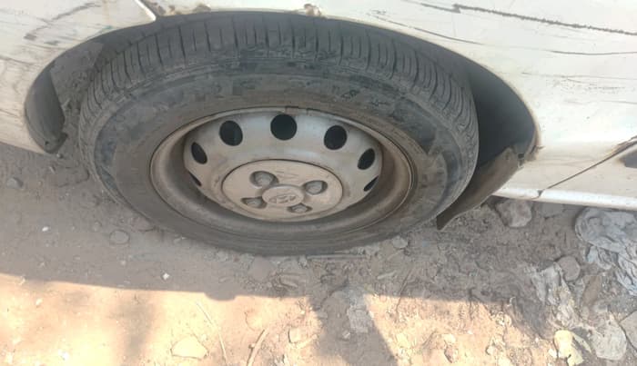 2011 Hyundai Santro Xing GL, Petrol, Manual, 93,370 km, tyre