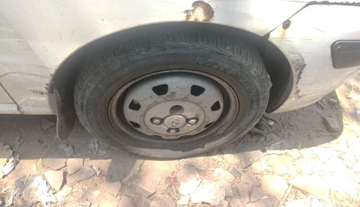 2011 Hyundai Santro Xing GL, Petrol, Manual, 93,370 km, tyre