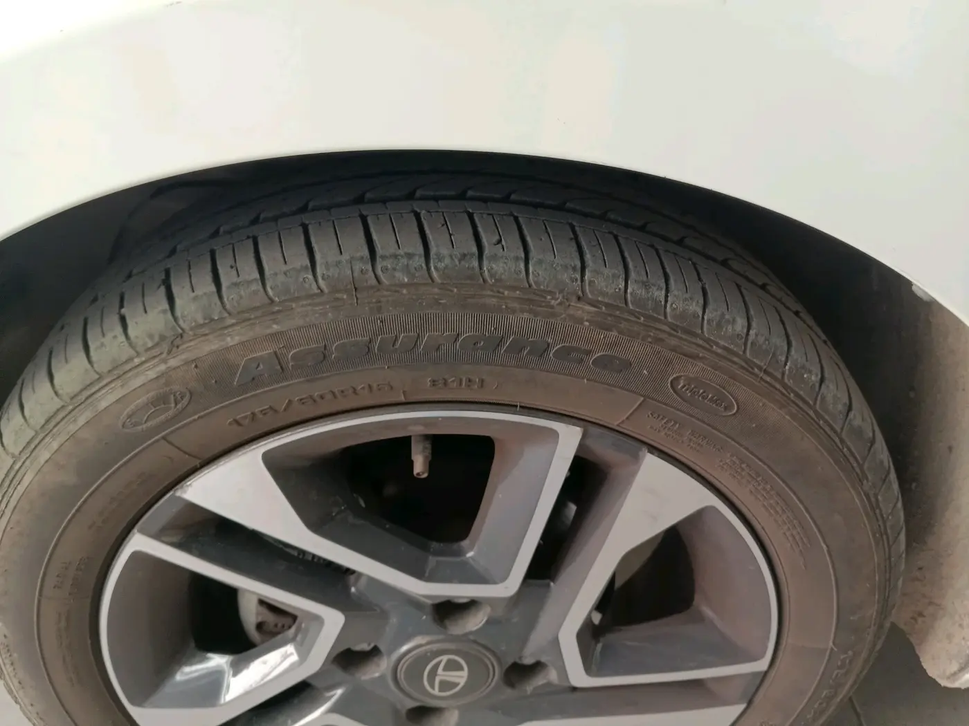 2022 Tata Tiago XZA PLUS PETROL, Petrol, Automatic, 15,398 km, tyre