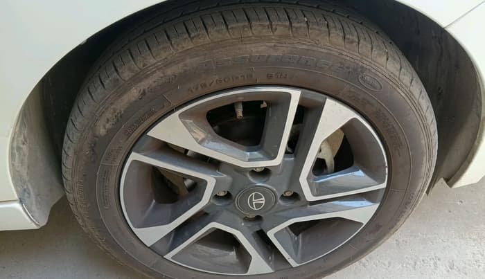 2022 Tata Tiago XZA PLUS PETROL, Petrol, Automatic, 15,398 km, tyre